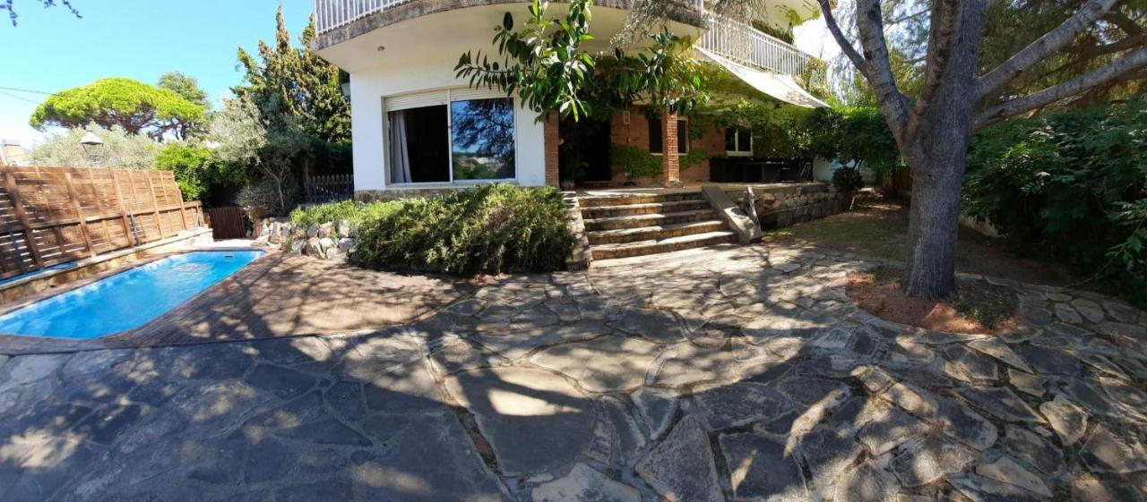 Villa Caldetas Caldes D'Estrach Exterior foto